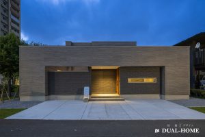 道路側からは見えない圧倒的な開放感！デザインも住み心地も諦めない家づくり