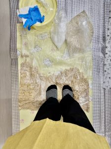 足で踏んで作る！？味噌づくり体験