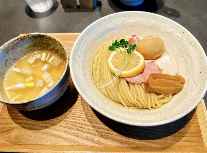 山形あかねヶ丘・KIMIJIMAの昆布水つけ麺